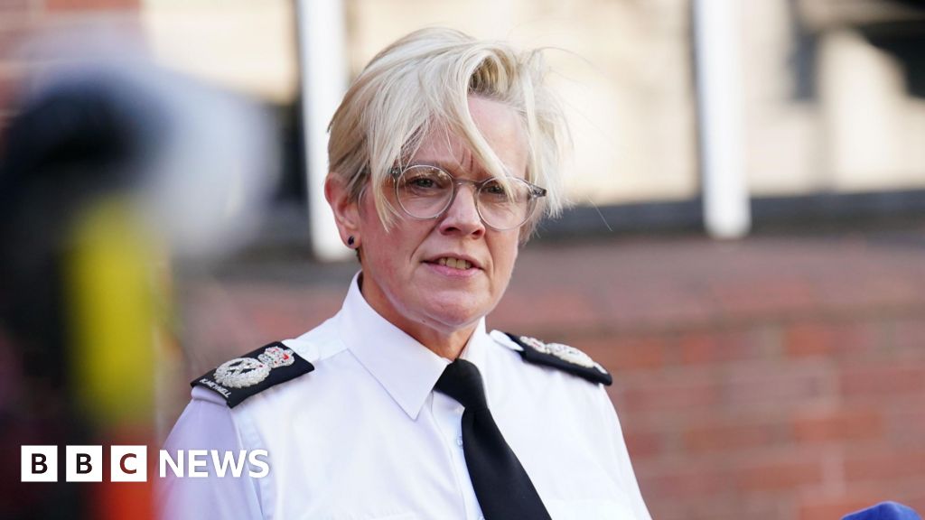 Nottingham triple killer should have been arrested before attacks, police chief admits