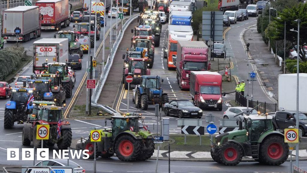 Farmers protest changes to inheritance tax