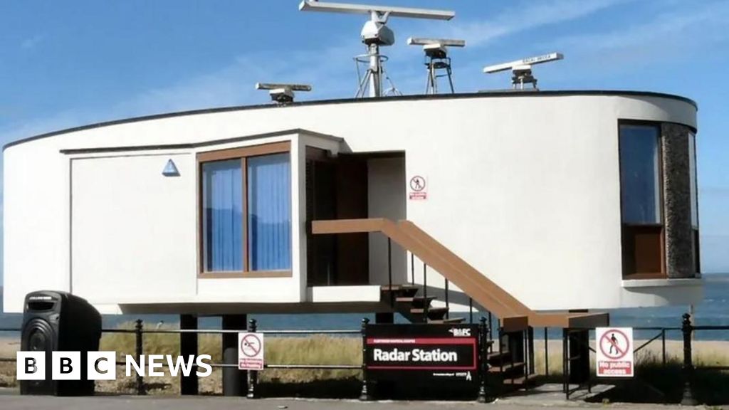 Plans to convert the former Fleetwood radar station into a ‘mega-apartment’