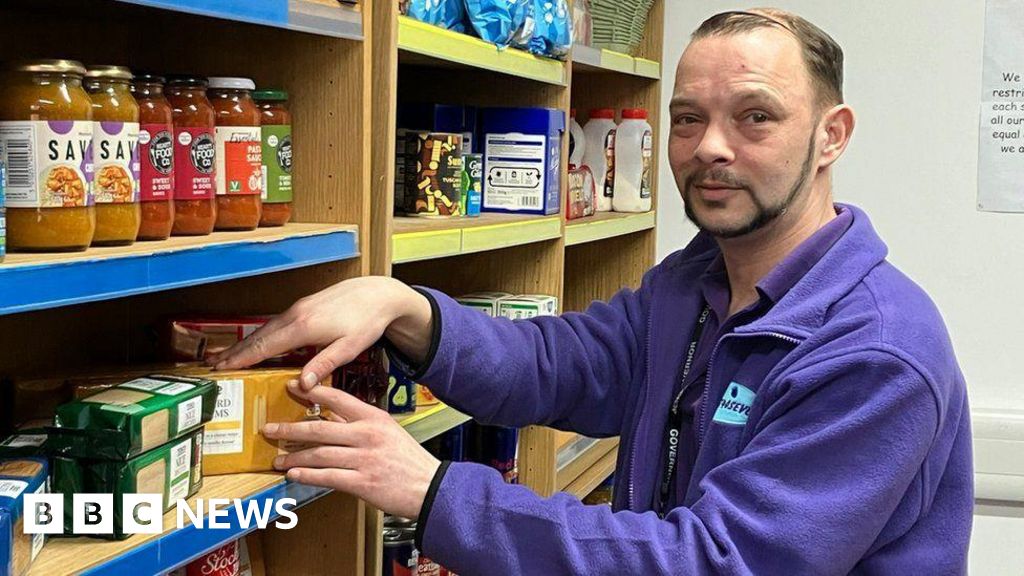 Leiston community pantry loses £1,500 of food after power cut BBC News