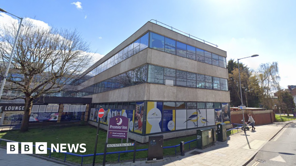 Fence for Norwich school with anti-social behaviour concerns - BBC News