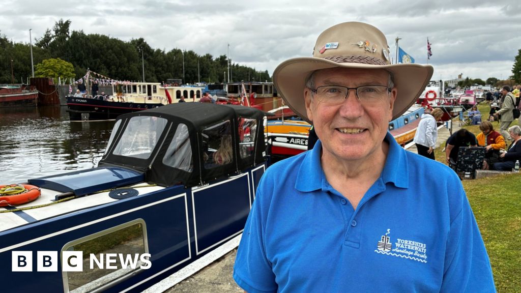 bbc.co.uk - Jake Zuckerman - Flotilla recreates 200-year-old moment to mark Goole's birthday