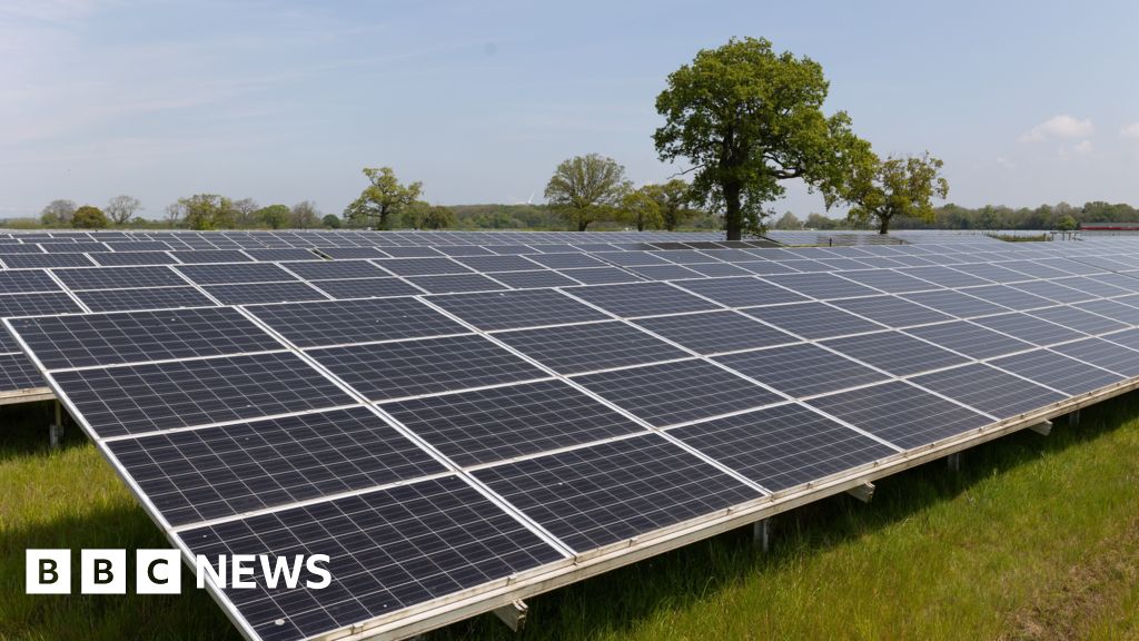 Elgin Energy seeks planning for 100-acre solar farm in Carrick-on-Shannon