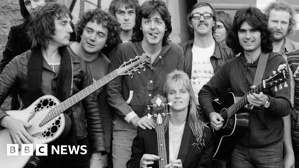 McCartney talks of Wings reinvention in new book