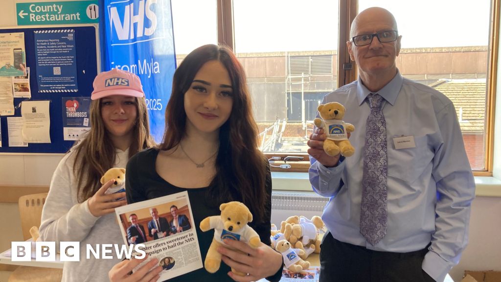the-teenager-on-a-mission-to-thank-nhs-workers