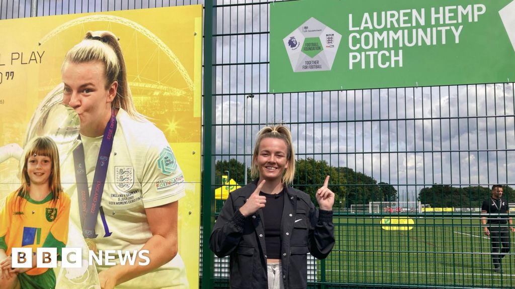 Lioness Lauren Hemp opens 3G pitch named after her near Norwich - BBC News