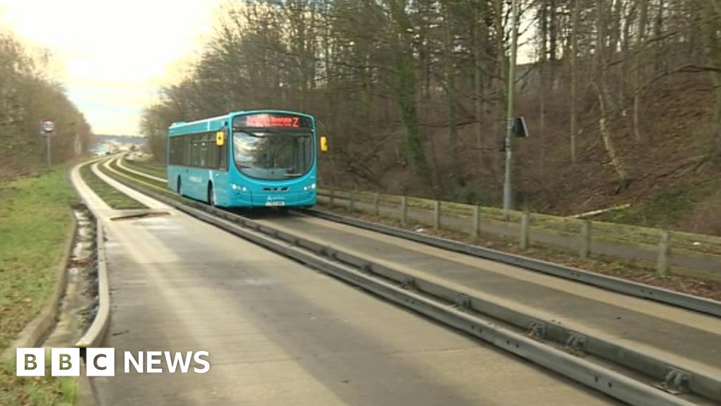 Pedestrian In 70s Dies In Luton Guided Busway Collision - BBC News