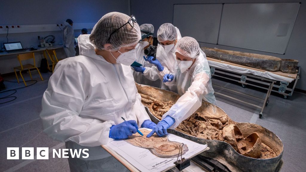 Notre-Dame restoration reveals Renaissance poet's coffin