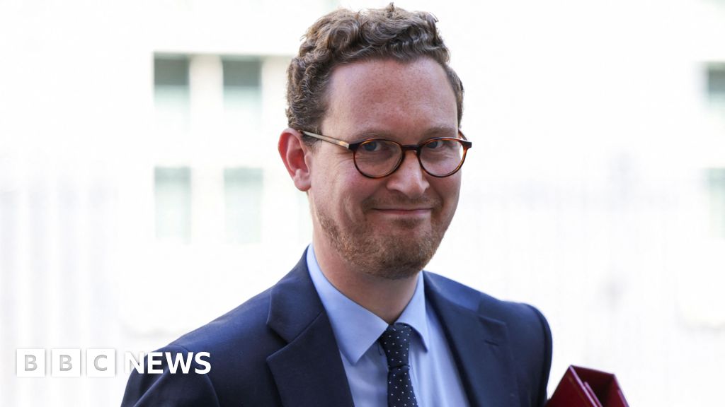 Minister Darren Jones defends Labour donor's civil service job