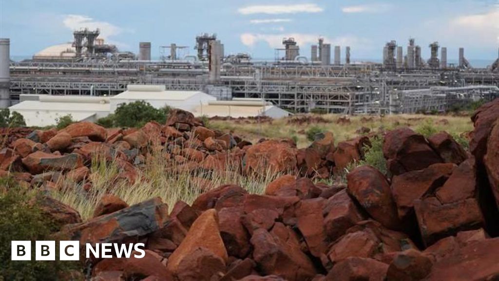 Major Australian gas project extended until 2070