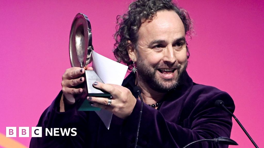 Bafta Cymru: Lost Boys and Fairies wins five awards