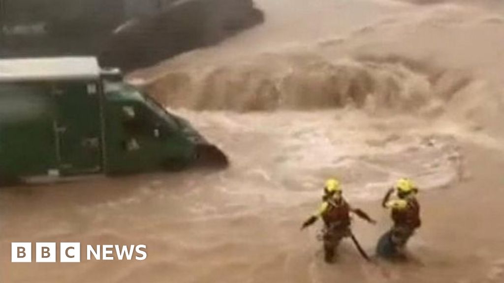 Drivers rescued after floodwaters cause chaos in Spain