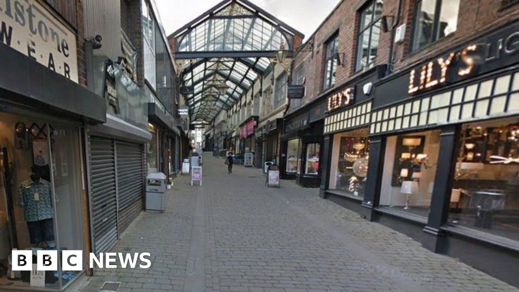 Barnsley bar’s hours extended despite ‘breast jiggling’ incident