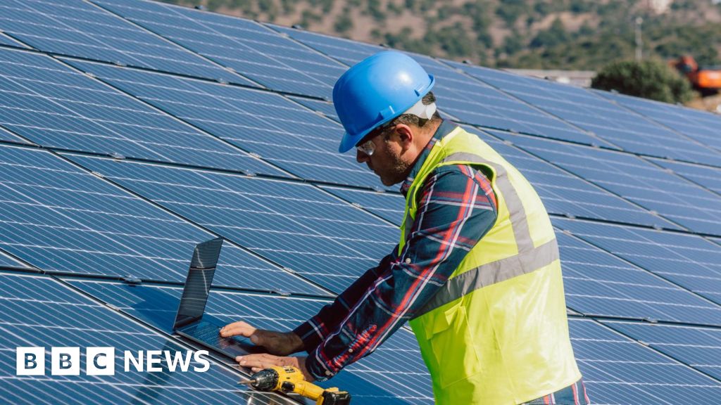bbc.co.uk - Tony Gardner - Plans submitted for Wakefield hospital rooftop solar farm