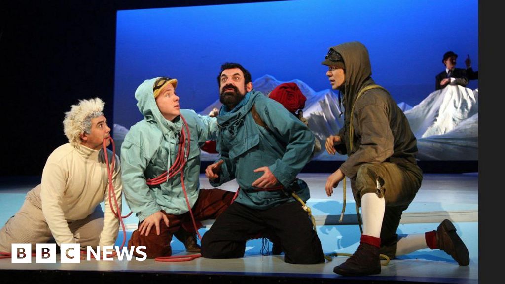 Actor tells of swapping stage for 'rewarding' magistrate role