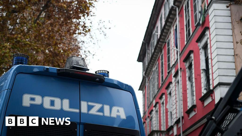 Девет арестувани в Италия за предполагаемо набиране на милиони за Хамас