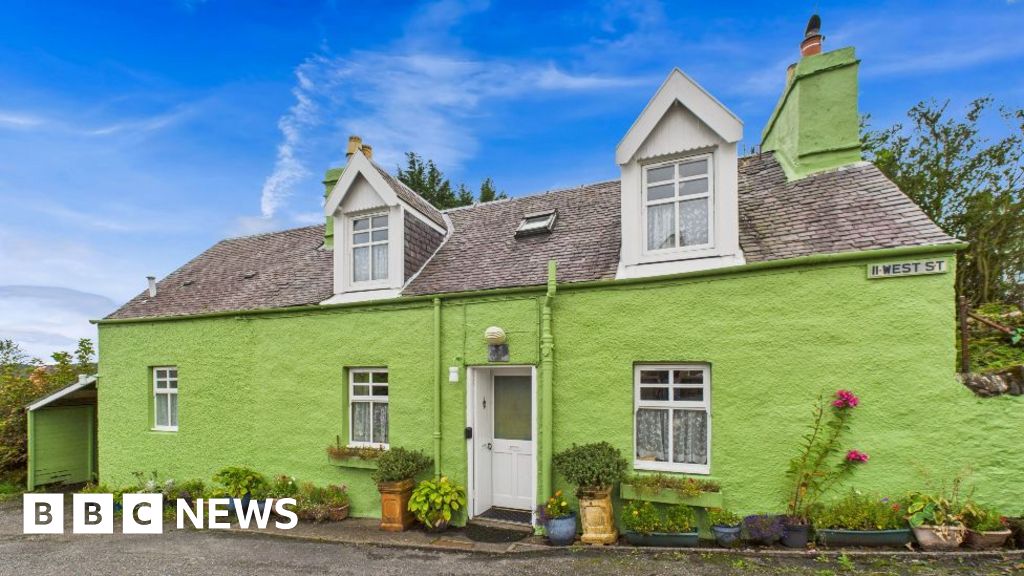 Miss Hoolie's green Balamory house up for sale