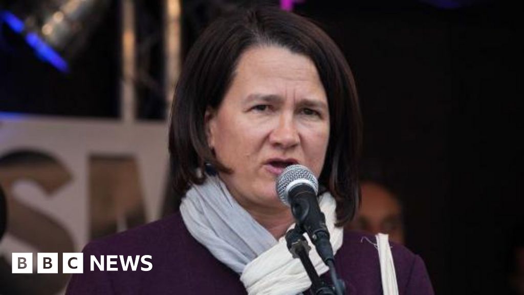 Challenge Keir Starmer by Monday or I will, Labour MP Catherine West tells cabinet
