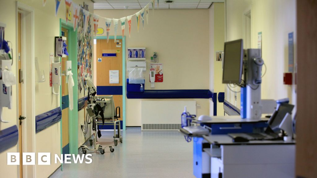 NHS trust must improve mental health staff gaps