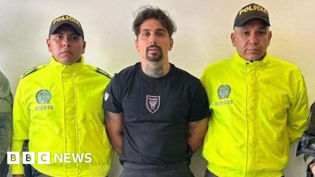 Colombian police arrest Italian fugitive accused of being mafia boss