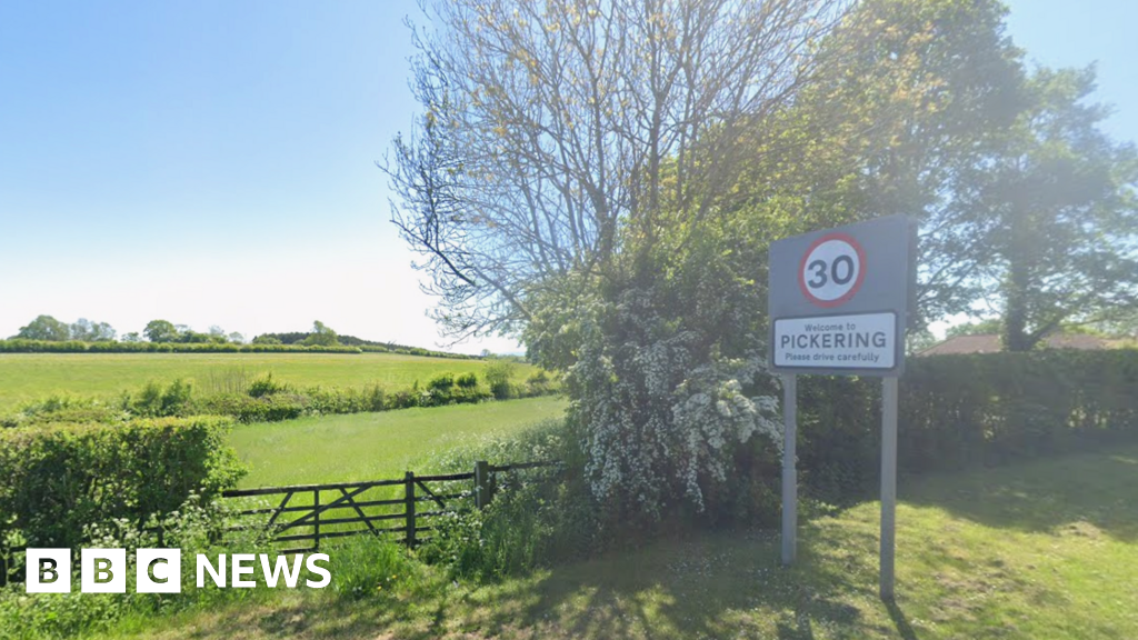 bbc.co.uk - Joe Willis - Pickering housing plan backed amid sewer warnings
