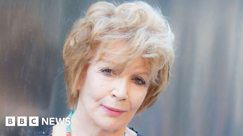 Author Edna O'Brien dies at age of 93