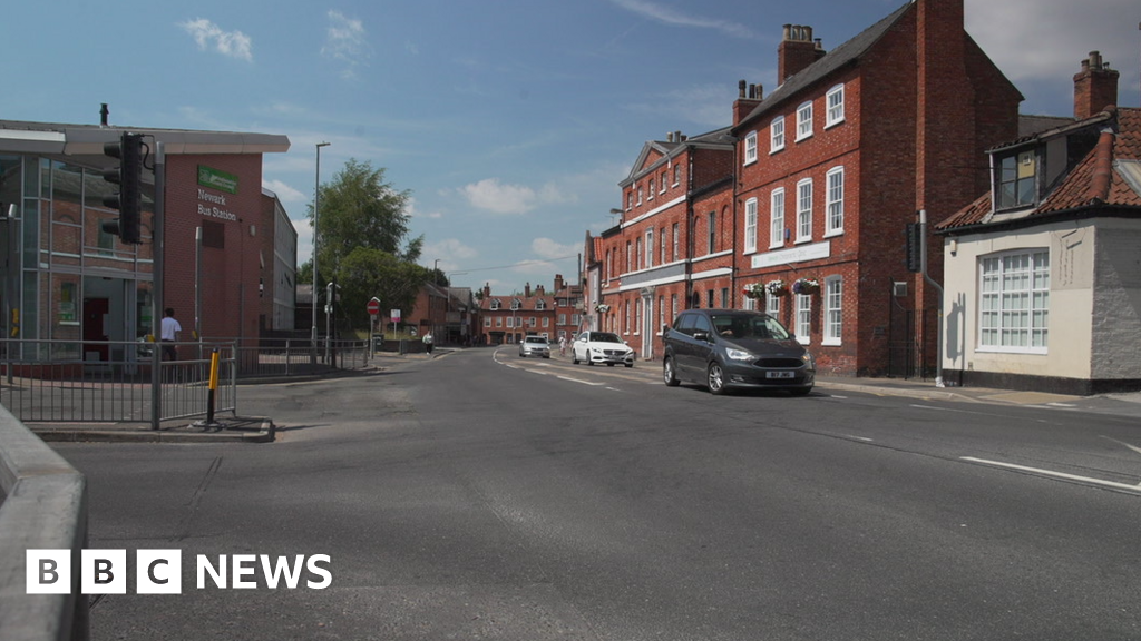Nottinghamshire Police Arrest Three in Newark Murder Investigation