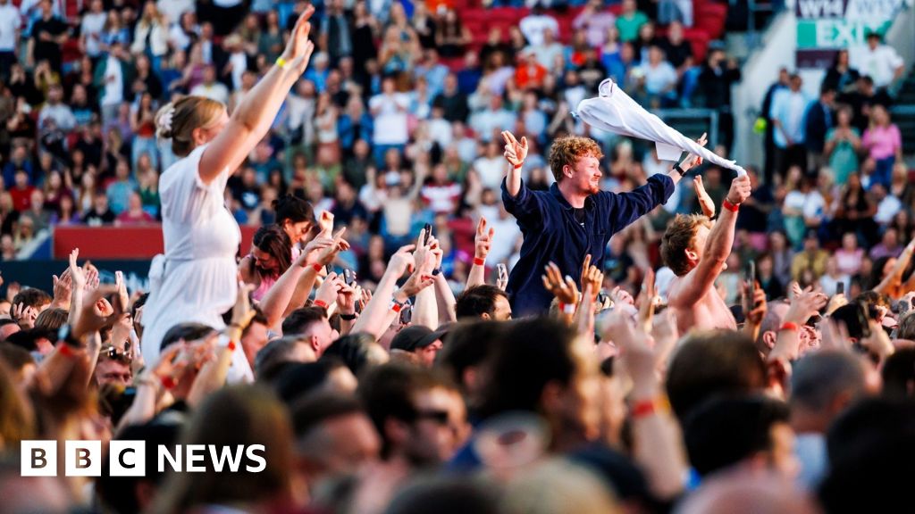 Thousands Attend Bristol Sounds And Bs3 Live