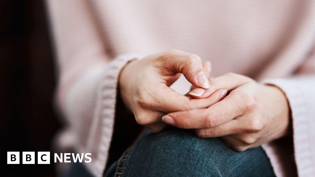 Предупреждение Тази история съдържа описания на сексуално насилие Мъж е