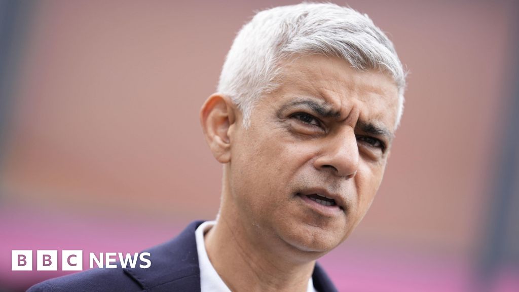 PM defends London Mayor Sadiq Khan against 'ridiculous' Trump claims