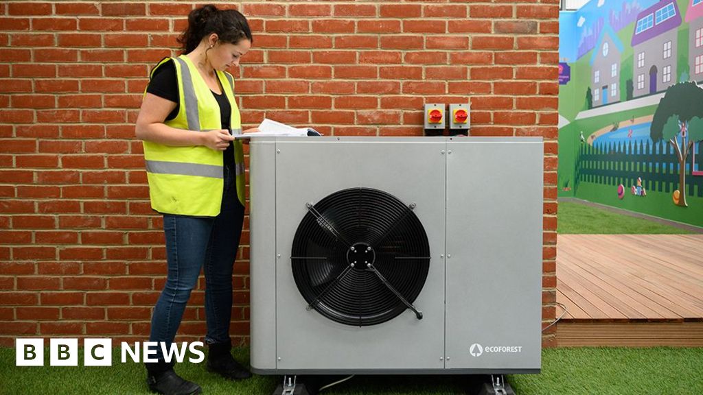 Climate Change Committee: Half of homes need heat pump by 2040 British Broadcasting CorporationBritish Broadcasting Corporation