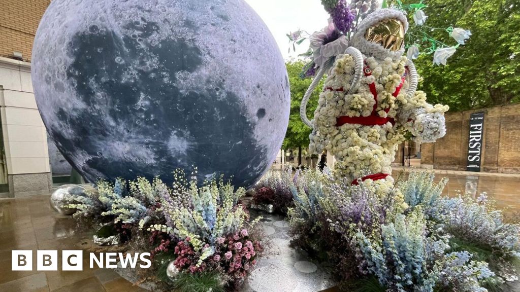 Giant moon and UFO take over Chelsea streets
