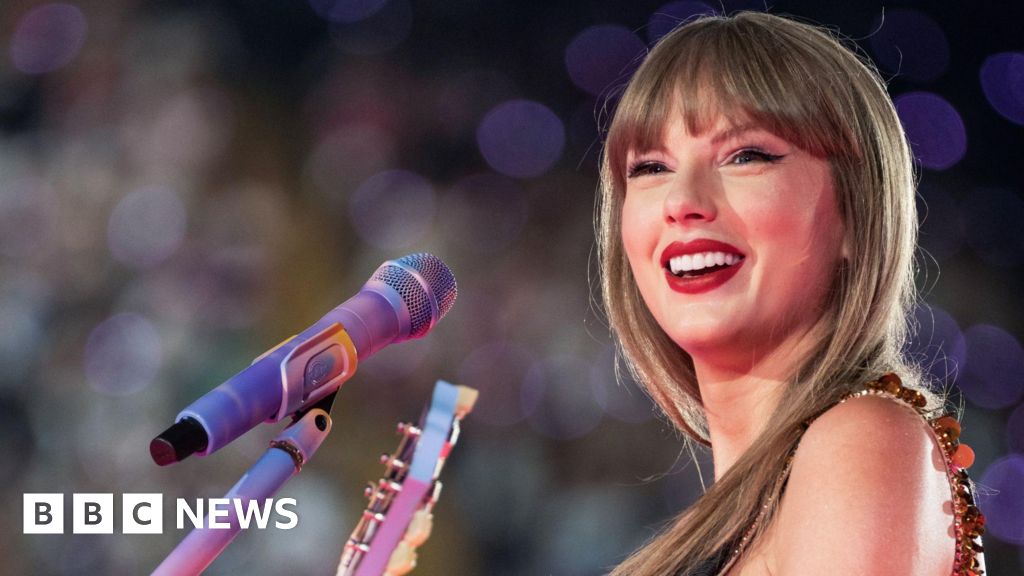Taylor Swift fans prepare for the singer’s Eras tour in Dublin