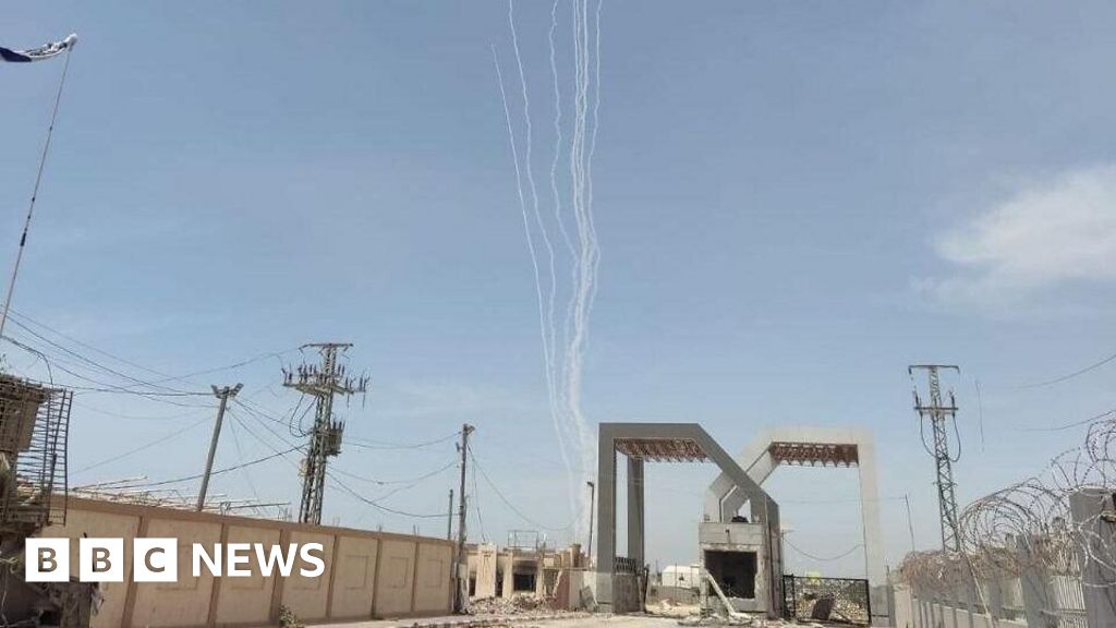 O Hamas lançou um ataque com foguetes contra a área de Tel Aviv
