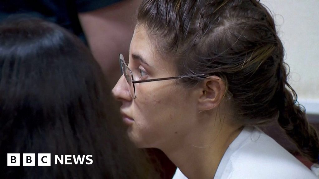 Teenager detained in Georgia writes letter asking to see her family