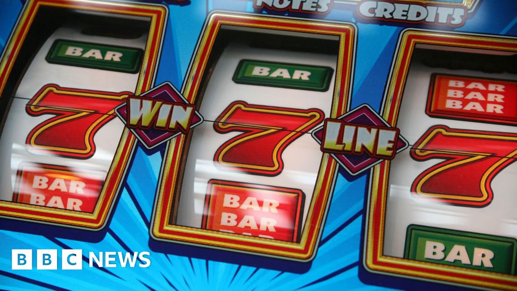 Surrey Casino Granted 24/7 Licence Despite Local Opposition and Restrictions
