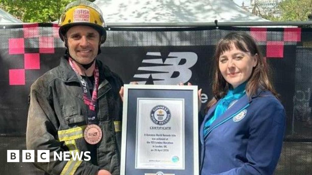 bbc.co.uk - Gina Bolton - South Yorkshire firefighter's record-breaking London Marathon run