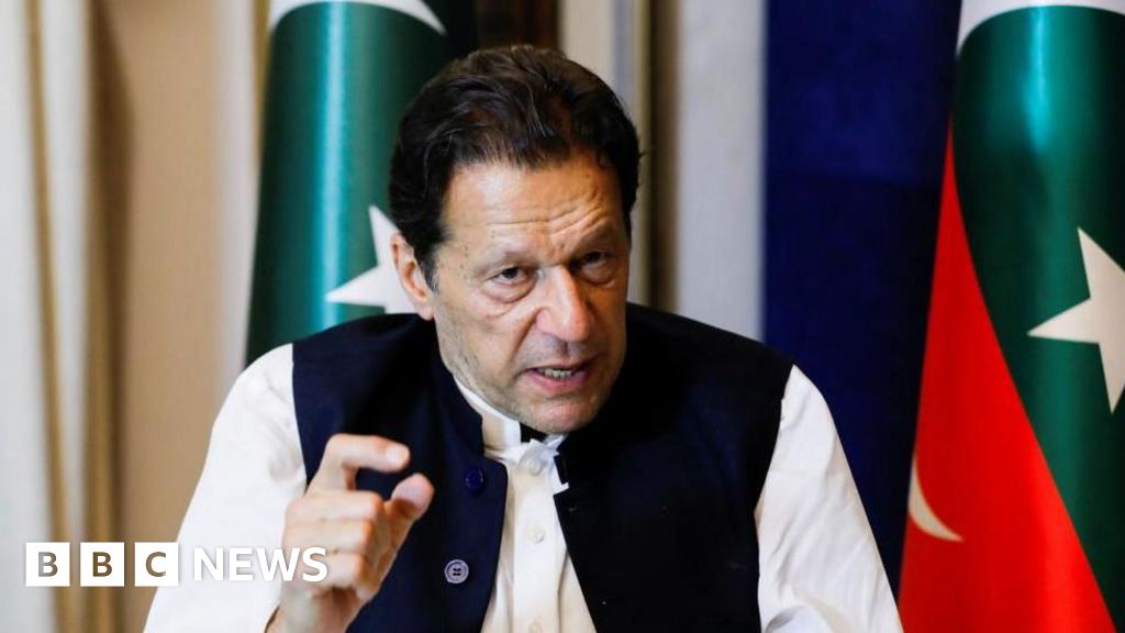 Бившият министър председател на Пакистан Имран Хан беше оправдан за