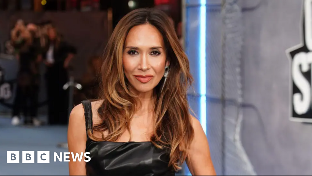 <div>Myleene Klass on 'sheer terror of stalker's parcels'</div>