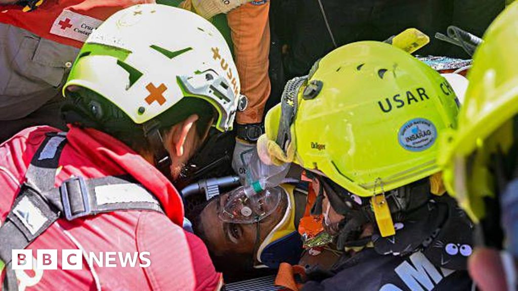 Survivor buried by Venezuela quakes eight days ago is cheering rescuers on