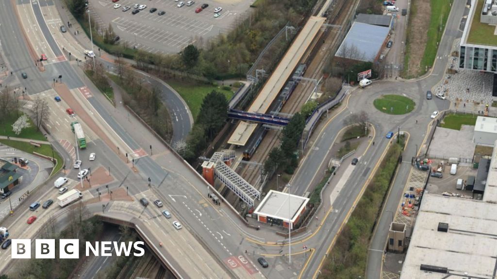 Salford Crescent: Third Platform Scheme Submitted To City Planners