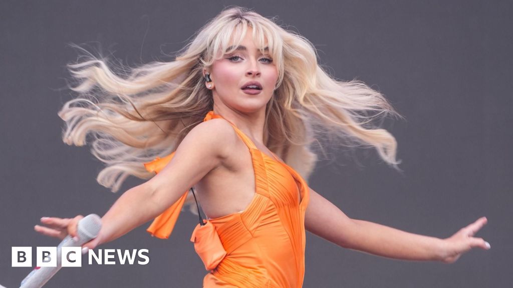 Sabrina Carpenter tones down show  www.bbc.com
