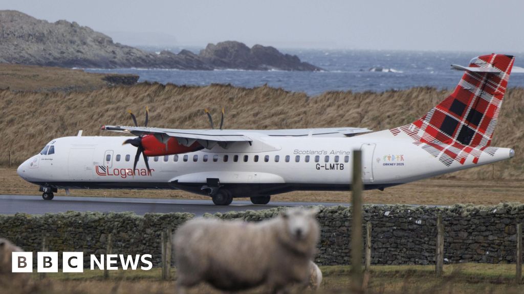Loganair to bid for air route between Guernsey and Jersey
