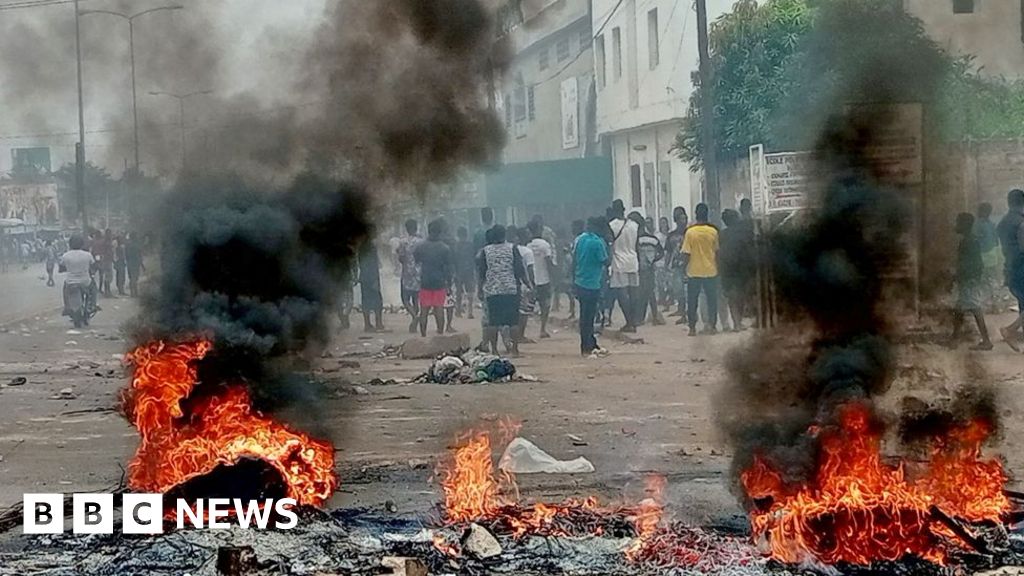 Furious protests at move to cement Togo ruling family's grip on power after 58 years