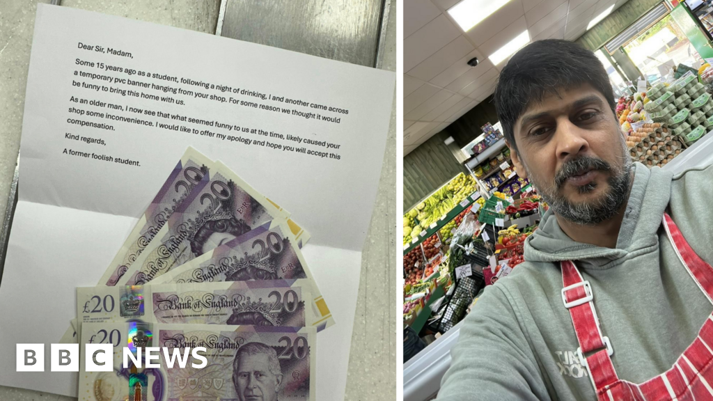 Swansea shopkeeper gets £100 years after student stole sign