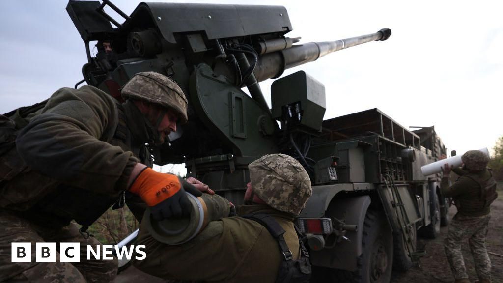 바이든은 우크라이나가 미국 무기로 러시아의 일부 목표물을 공격할 수 있도록 허용했습니다.