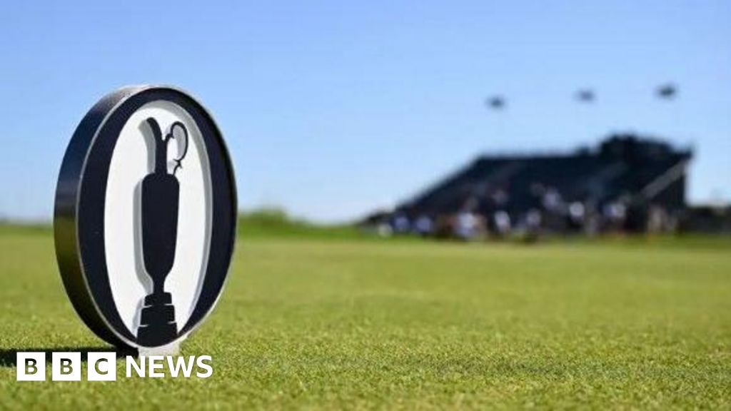 Open tee times 'tweaked' because of band parade in Portrush