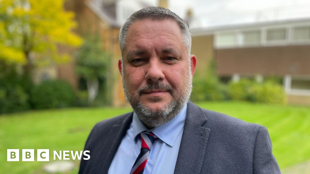Ex-Tory council leader calls for Badenoch to resign