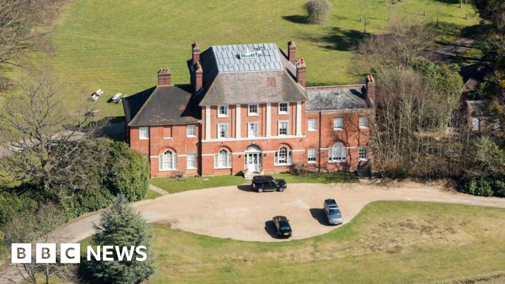 William and Kate set to move to new Windsor home