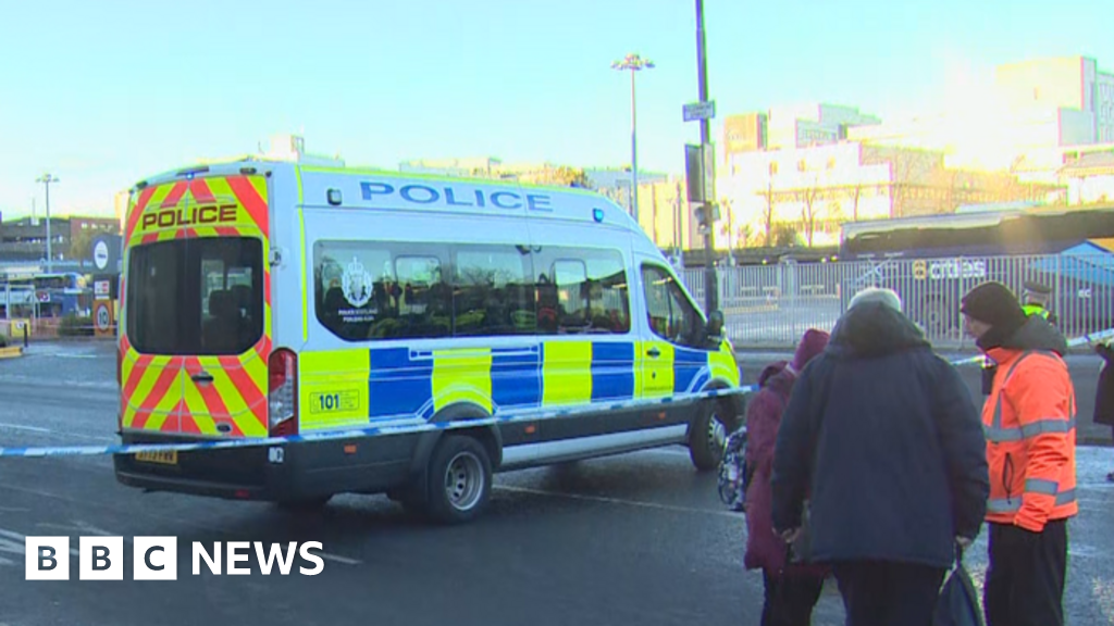 Three Men Arrested in Glasgow Bomb Scare